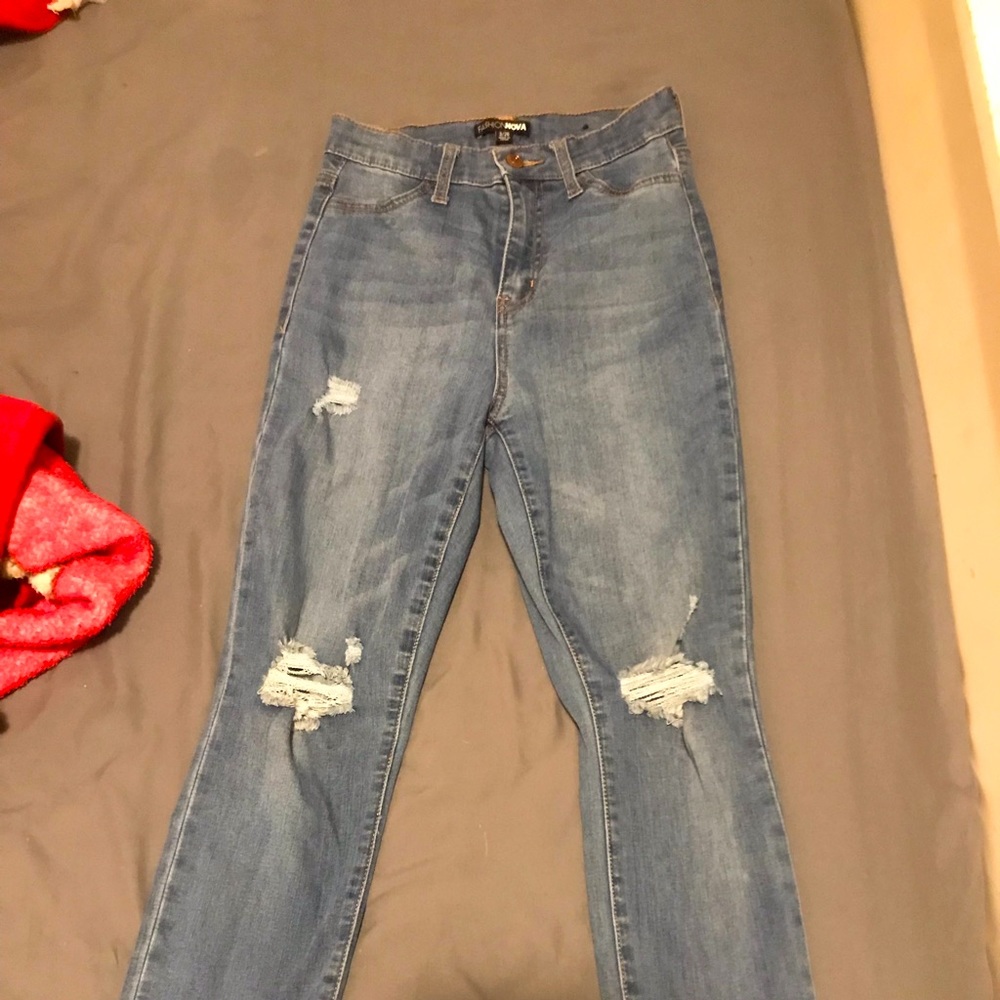 New without tags.fashion nova high raise jeans